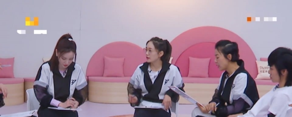 忌惮|《乘风破浪》“搞事三人组”, 性格强势让人忌惮, 团队被她们搅乱