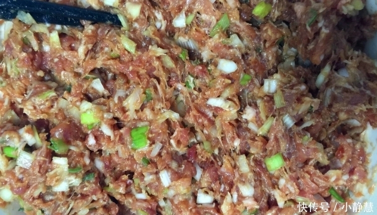  两克|调饺子馅最忌讳加此调料，很多人不清楚就放，难怪饺子馅发柴难吃