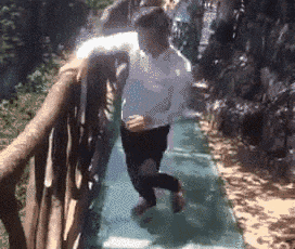 搞笑|搞笑GIF:孩子,你怎么那么懒呢?你就放心啊!