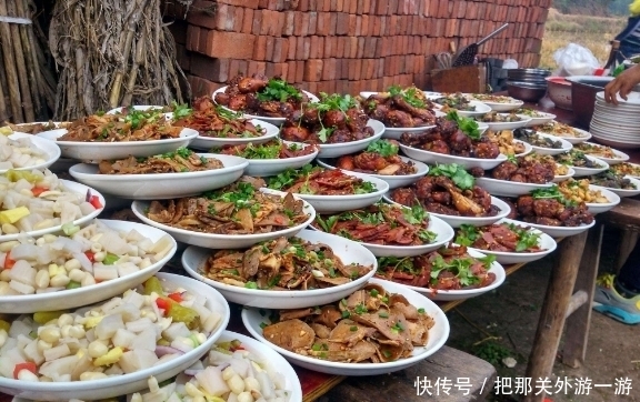 上桌|为何在农村吃酒席,这样一道菜上桌之后,客人便会纷纷离席呢?
