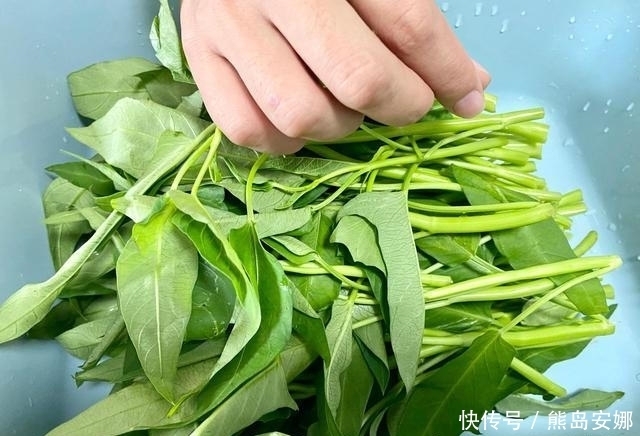 回来|怎么炒空心菜脆嫩入味?大厨:教你6个小窍门,炒出来包你好吃