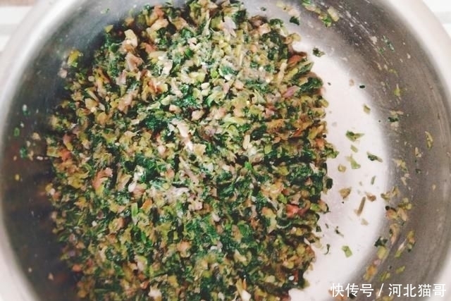 美味|「水芹菜馅饺子」品野菜美味,尝初夏清香