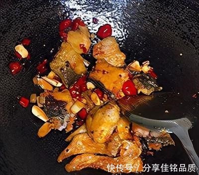做法|「红烧鱼」的做法+配方,无辣不欢,香辣又好吃的红烧鱼