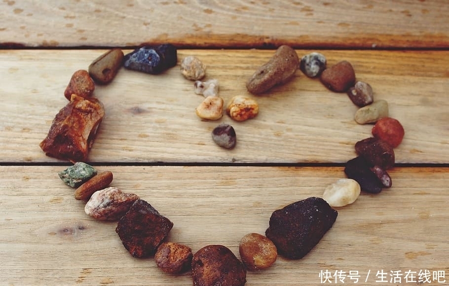 句子|领悟爱情的句子，句句精辟，总有一句能激励你们继续相爱