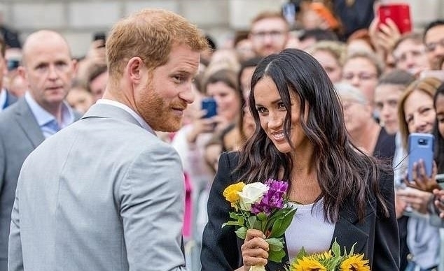 梅根哈里|哈里病了!被曝患“幽居症”,沧桑感十足像小老头,梅根这下慌了