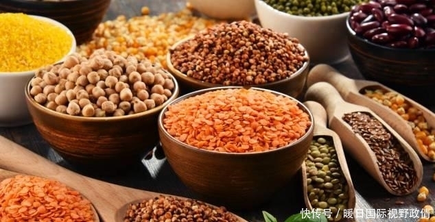 别忘了|夏天出汗多,只知喝水是不够的,别忘了补点它,早知早受益