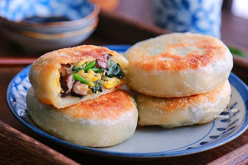 静置|在家做馅饼,和面很重要,照着做馅饼皮薄馅大,放凉了也软软的