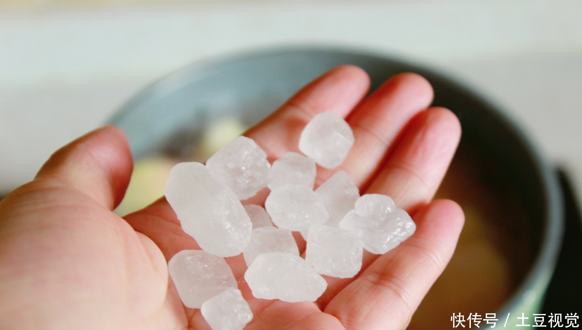  桃子|桃子不甜别扔掉，做成罐头抢着吃，软滑香甜，无添加，简单易学