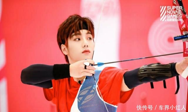 镜头|超新星运动会镜头怼脸拍,张艺凡有点业余,刘些宁不愧是门面