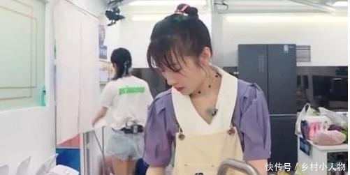 综艺节目|李浩菲吃完饭忙着刷碗,谁注意赵丽颖去干嘛了?差异太明显