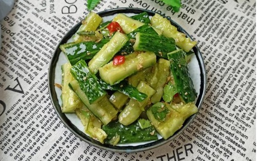 黄瓜|凉拌黄瓜料汁怎么调?多数人不懂,调味品乱放,怪不得味道不好吃