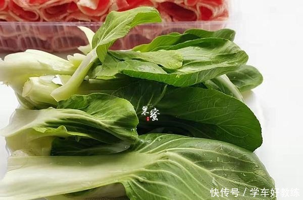 家人|一家三口的火锅,简单味美,食材不多也能吃嗨了,家人连夸好