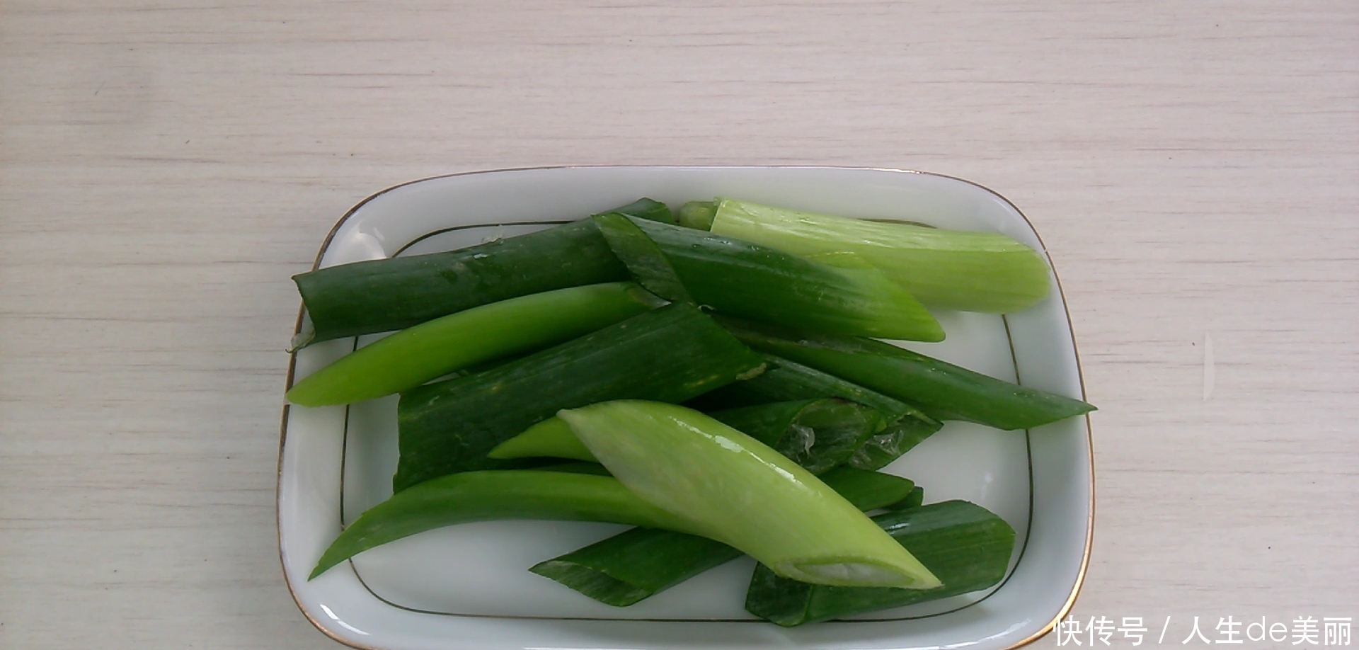 翻炒|大盘鸡的制作方法家常菜,这样做出的大盘鸡特别入味,真是太好吃