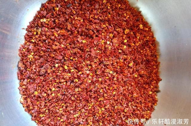 菜籽油|怎么做辣椒油,才能让香味完全发挥多数人不懂,怪不得味道发苦