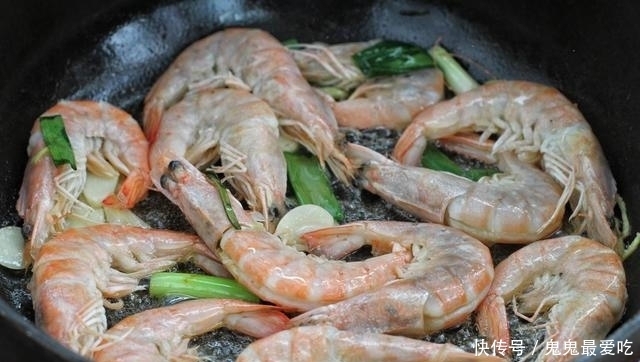 清香|吃百菜不如吃白菜,加大虾一起炒,清香中透着鲜美,营养高味道好