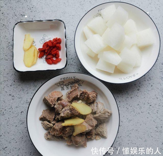  美容|牛腩萝卜汤，美容养颜，补铁补血