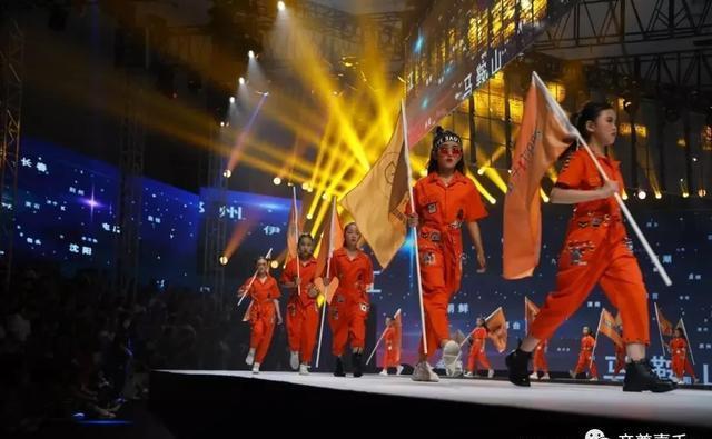  沉浸|赛事即将开启，双舞台沉浸体验丨第四季完美童模全球总决赛