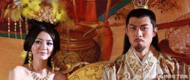  手臂|皇后手臂垂下超过膝盖，生的儿子只知贪玩享乐是真的吗！