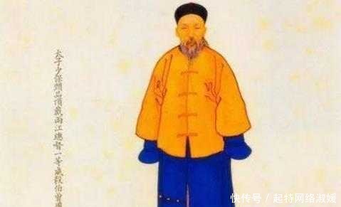 曾国藩|清朝一将领见城墙下青草颜色异常, 下令用热汤灌进, 随即惨叫