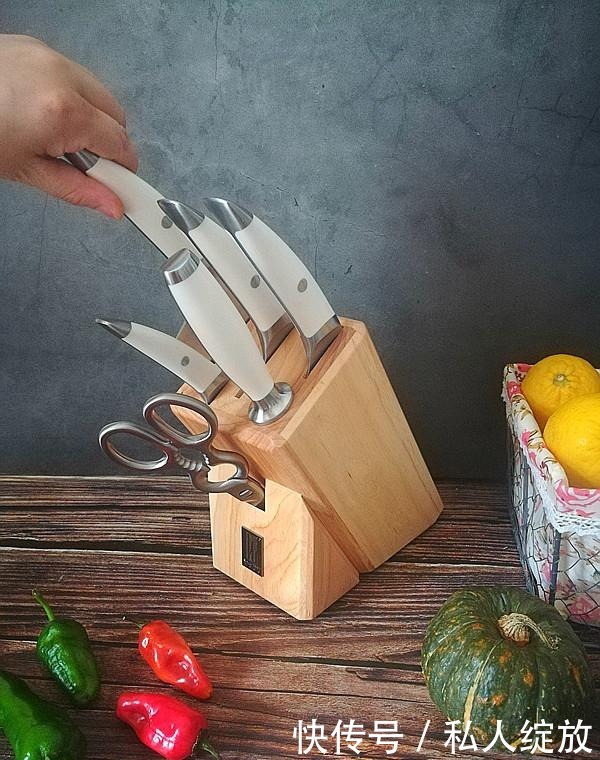  灯笼|做灯笼茄子翻车现场，丑是丑了点，但味道杠杠的，后悔做少了