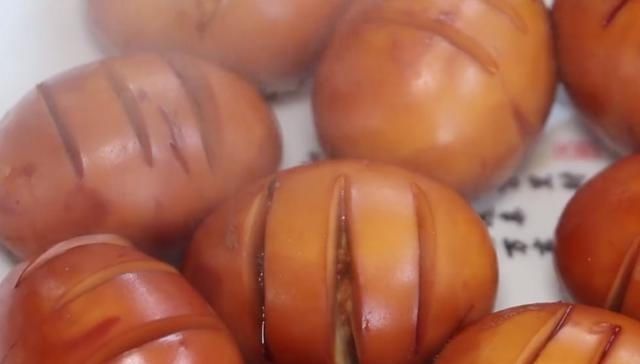 美味|鸡蛋不要煮着吃了,教你创新吃法,不加一滴水,营养美味,真解馋