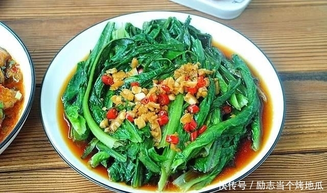  茭白|1家3口的晚餐，2荤2素，15块钱搞定，丰盛又营养，吃的是幸福