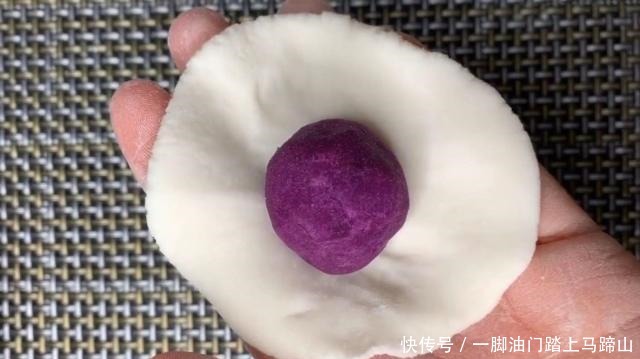 简单|天冷了多给家人吃它,5元做一锅,简单一烙好吃又营养,全家都爱