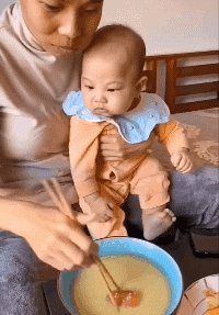 妹子|搞笑GIF:看来妹子你技术掌握得很好,你很棒