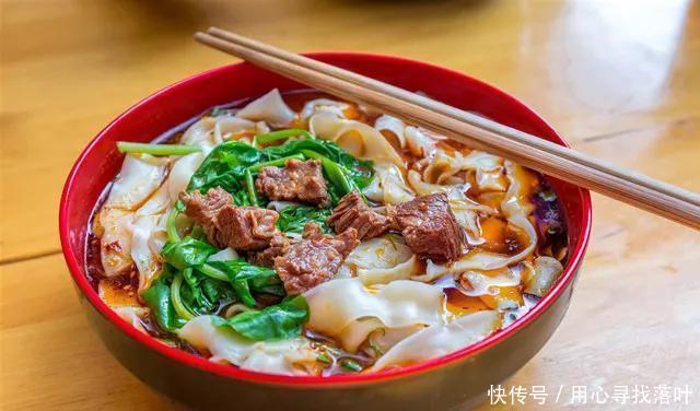 江苏|焖肉面锅盖面皮肚面长鱼面,江苏人为什么对面条谜之喜爱