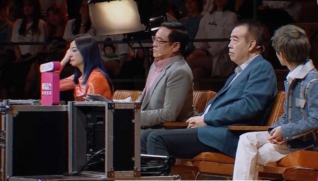 娄艺潇|娄艺潇出演王漫妮,一个细节直接表明演法错误,几位导师都没指出