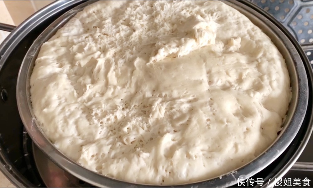 馒头|教你秋天发面,掌握这1点,快速发满一大盆,蒸的馒头又白又暄软