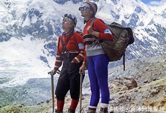 惬意|苏联青年男女罕见彩色老照片:都非常热爱运动,生活也十分惬意