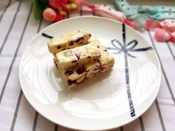 牛轧糖|蔓越莓花生牛轧糖