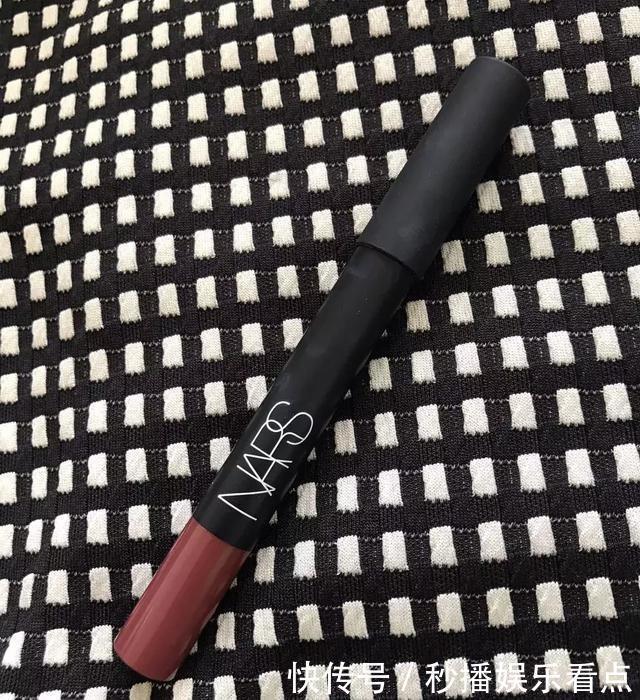  口红|这几支玫瑰色口红是魔鬼吗！居然连素颜涂都超级美