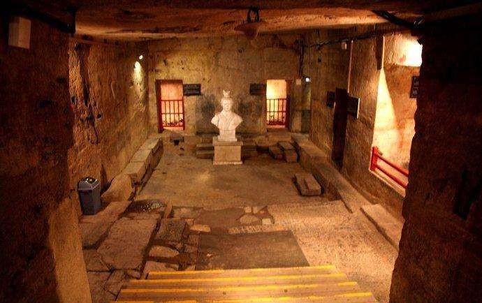 曹操|最诡异的墓葬,占地约700平,困住考古队2天,传闻埋着40万斤黄金