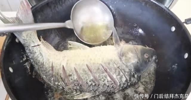 大厨|红烧鱼总是做不好，大厨教你做法“诀窍”，大人小孩都爱吃