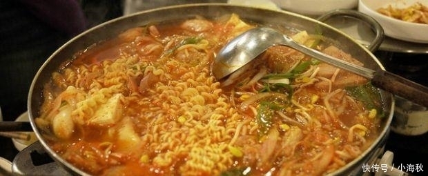 们就可以|“泡面”是先放面饼还是先放调料? 顺序错了, 难怪你泡出来难吃!