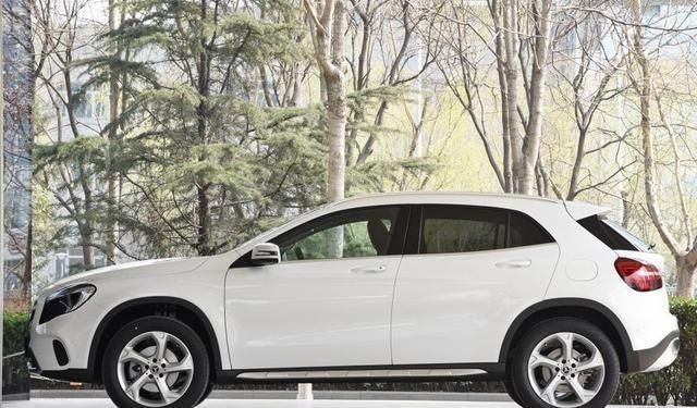  深得人心|新款奔驰GLA为什么可以深得人心它的高颜值吗看了就明白了