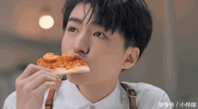 带火|4种被明星带火的零食,王思聪的热狗不算啥,他拉无数少女入坑