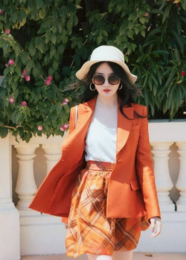 上瘾|今年爆火的脏橘色,真是一个让人会上瘾的颜色!!!