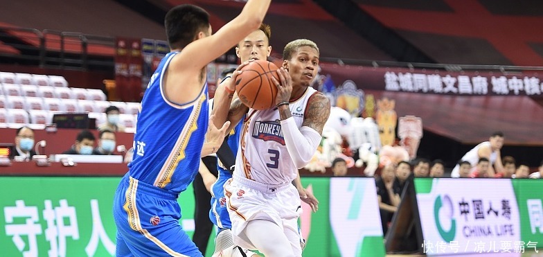  疯狂|CBA脸都丢尽了！超级外援果然不是好用的，美国媒体疯狂吹捧