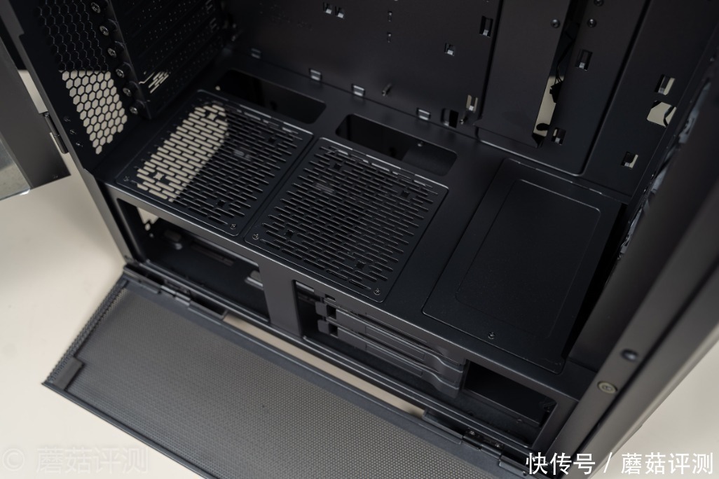  LIANLI|风道升级，散热效果媲美开放式环境、联力LIANLI 鬼斧AIR 机箱 评测