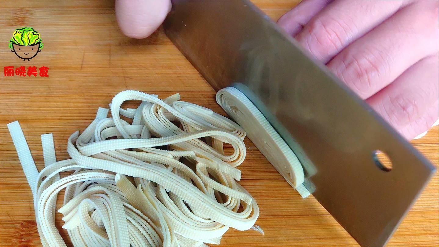 豆腐皮|豆腐皮别炒菜了,教你好吃做法,我家一周吃5次,真的是太解馋了