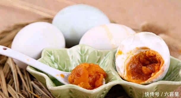 所需|咸鸭蛋它富含脂肪、蛋白质以及人体所需的各种氨基酸,怎么吃才好