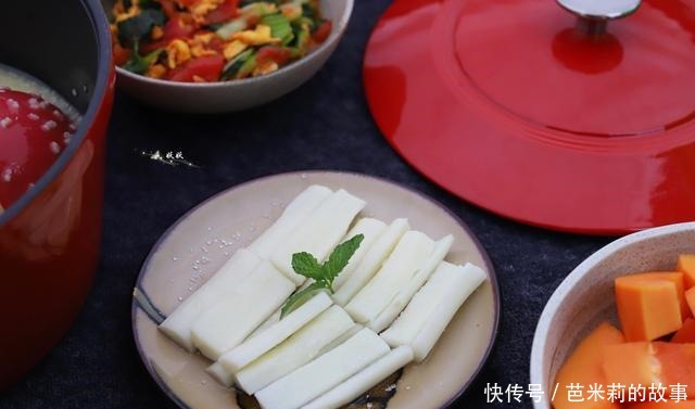  白藜麦|丰盛营养的中式早餐，吃着管饱又解馋，我家隔三岔五就这么做