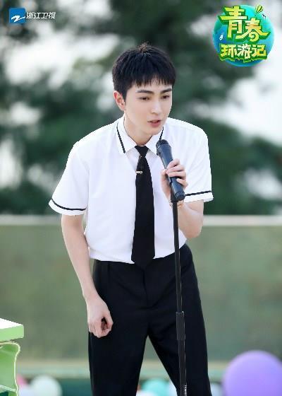 王术|《青春环游记》圆满收官 王术一暖心表现获称赞