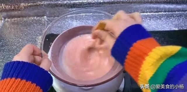 瞬间|最简单的网红甜品仙桃奶冻,抖音百万赞神仙甜品,敲开瞬间超治愈