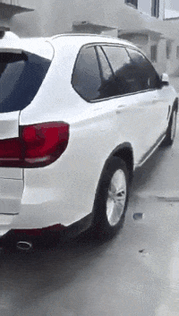 嫂子|搞笑GIF:大哥出差,嫂子让我去包饺子,我该带点什么呢