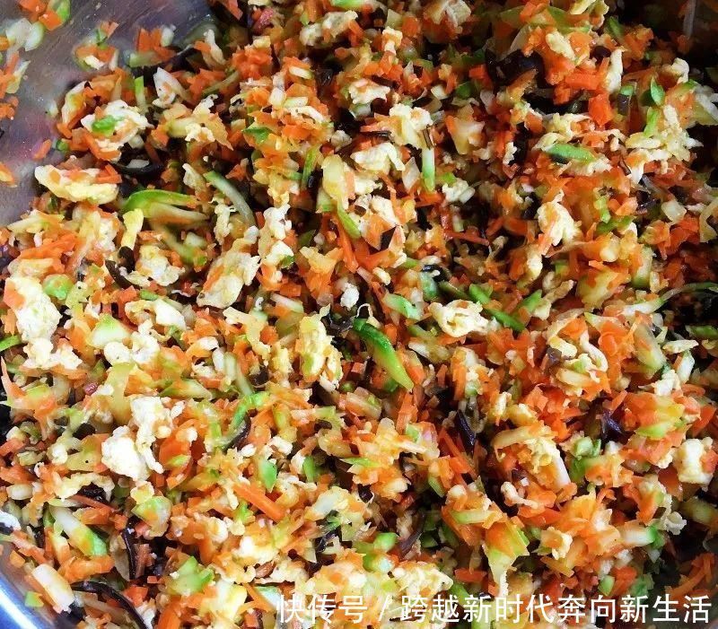 清爽|三伏天,多给家人吃饺子,清爽不腻,护脾胃营养好,一盘吃不够