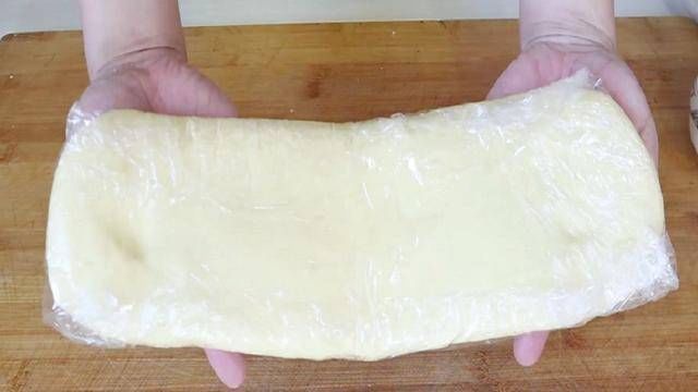 好吃|玉米面最好吃的做法,比馒头简单,比油条还香,出锅全家抢着吃